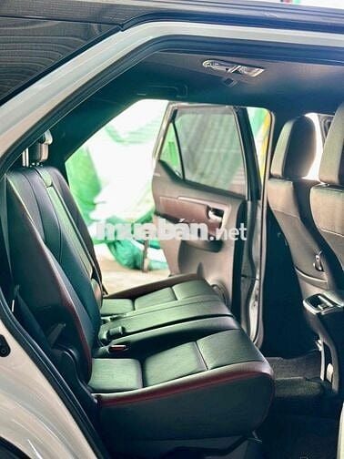 Toyota Fortuner 2024 Legender 2.4 AT 4x2 - 6700 km