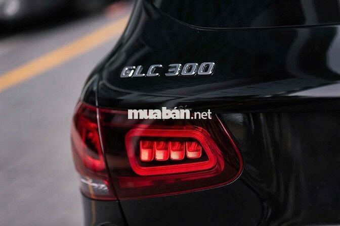 LONG ANH AUTO về Mercedes GLC300 4Matic sx 2021