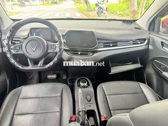 Vinfast VF5 Plus 2025 màu đỏ lướt