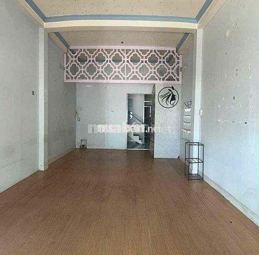 Cho thuê nhà mặt tiền đường Cách mạng tháng 8