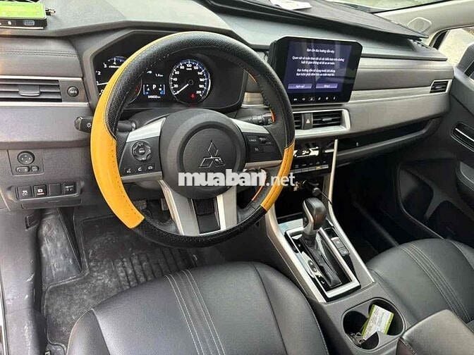 Mitsubishi Xpander 2024 Premium 1.5 AT - 49632 km