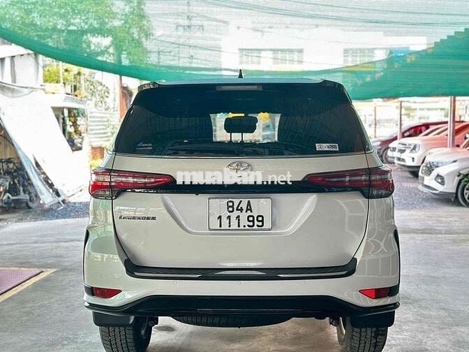 Toyota Fortuner 2024 Legender 2.4 AT 4x2 - 6700 km