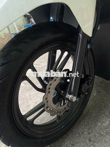 Em dư kh chạy nhiều cần baấn chính chủ ạ