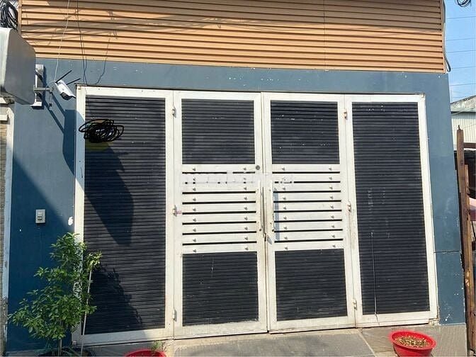 BÁN NHÀ HẺM XE HƠI NGAY CHỢ QUẬN 12 ( CÓ SỔ RIÊNG,  HOÀN CÔNG ĐẦY ĐỦ )