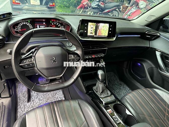 Peugeot 2008 2021 Active 1.2 AT - 41000 km