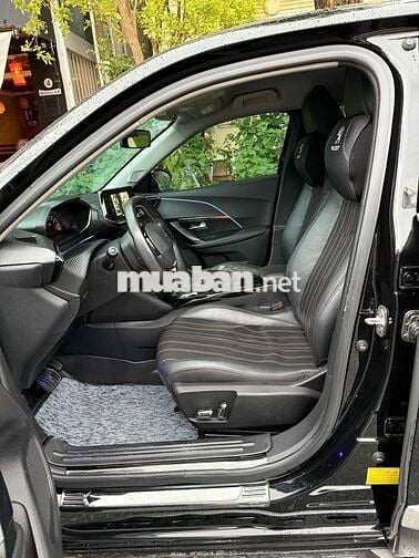 Peugeot 2008 2021 Active 1.2 AT - 41000 km