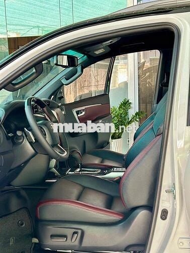 Toyota Fortuner 2024 Legender 2.4 AT 4x2 - 6700 km