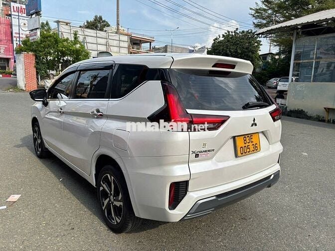 Mitsubishi Xpander Premium 2023 màu trắng