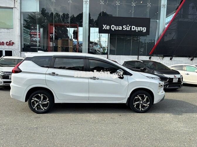 Mitsubishi Xpander Premium 2023 màu trắng
