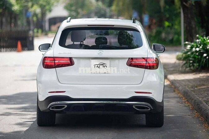 LONG ANH AUTO về Mercedes GLC300 4Matic model 2019