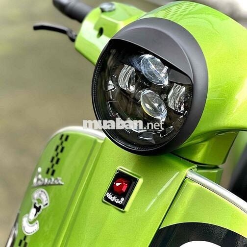 Piaggio Vespa GTS 300 Quarsa Biển SG