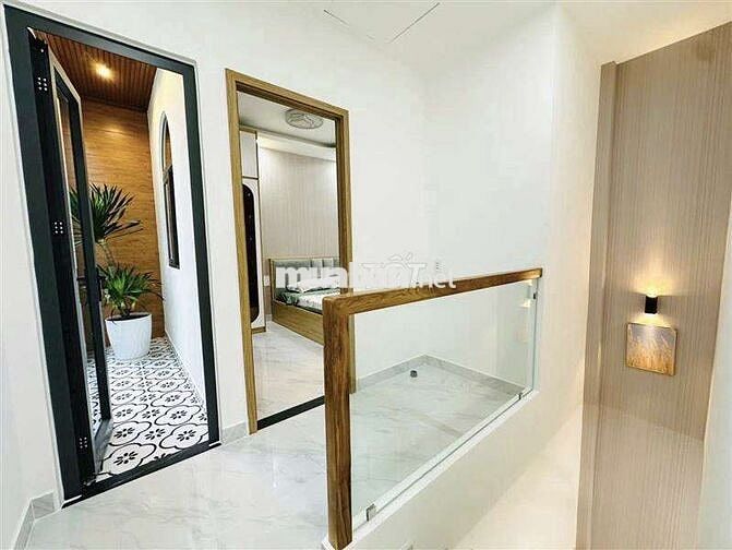 CHỢ BÀ CHIỂU - 2 Tầng - Nhà Đẹp Tặng Nội Thất