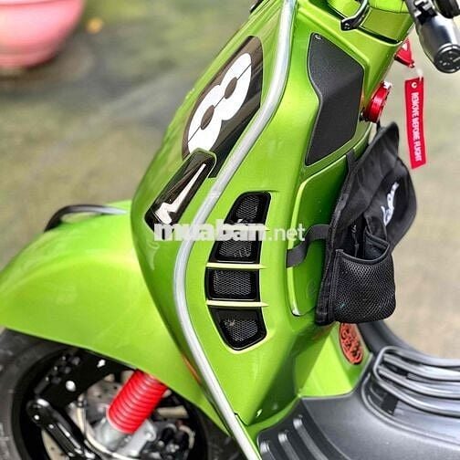 Piaggio Vespa GTS 300 Quarsa Biển SG