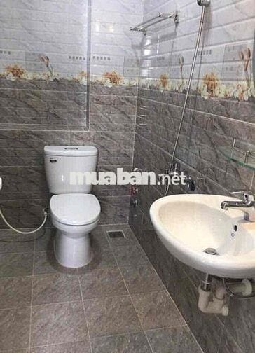 Nhà Mặt Tiền Mới Sạch Sẽ Vị Trí Làm Ăn Tốt