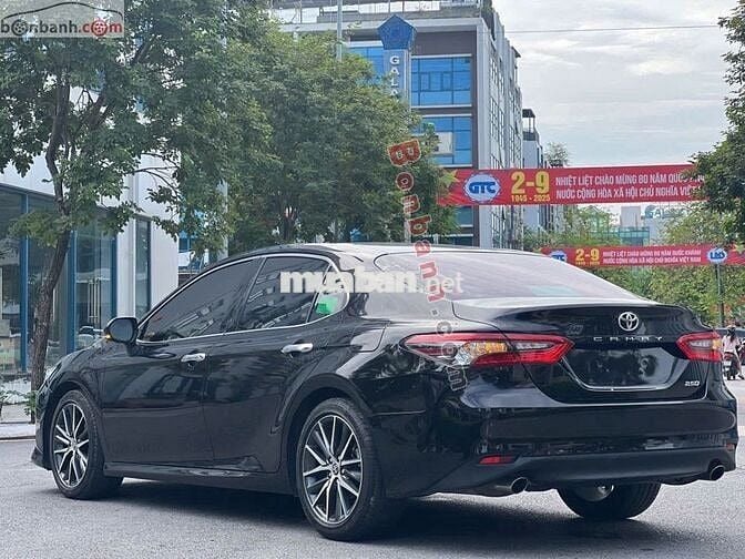 Xe Toyota Camry 2.5Q 2022 - 1 Tỷ 150 Triệu