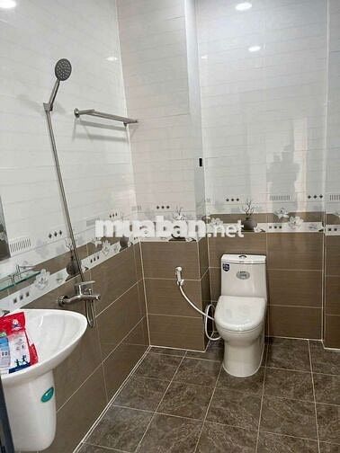 Nhà 5pn hẻm xe hơi, khu nhà lầu đồng bộ