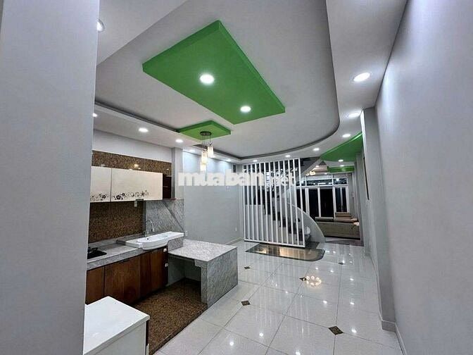 Nhà mới đẹp hẻm xe hơi 4pn ngay trung tâm gò vấp.