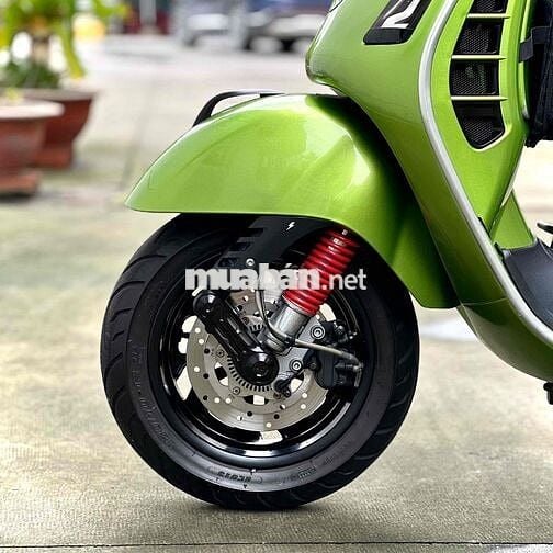 Piaggio Vespa GTS 300 Quarsa Biển SG