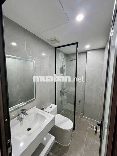 BÁN NHÀ Ở CẦU GIẤY - 50M2 RỘNG - 7 TẦNG THANG MÁY - OTO ĐỖ CỬA VÔ NHÀ