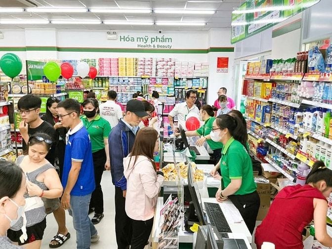 Tuyển Gấp Nhân Sự Trung Tuổi/Lớn Tuổi Phụ Bán Hàng, Tạp Vụ, Bảo Vệ 