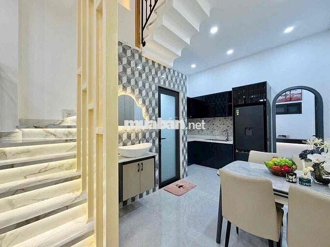 GIẢM SỐC 500TR! CẦN BÁN NHÀ HXH GẦN EMART PHAN HUY ÍCH, GV. GIÁ 3TỶ390