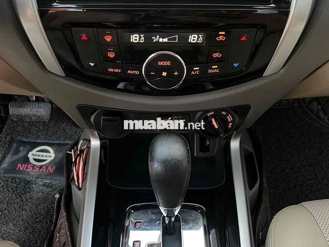 Nissan Navara 2018 VL Premium R - 130000 km