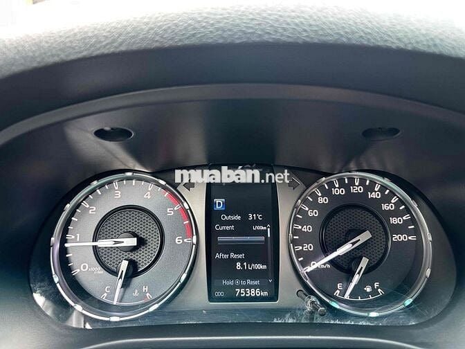 Toyota Hilux 2021 2.4L 4x2 AT - 75136 km