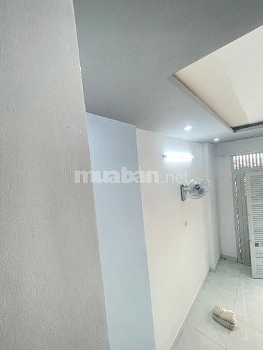   Đường 5m ô tô thành Mỹ, tan bình đúc DT 4.9x10.5 đúc 2 tấm 6.65ty