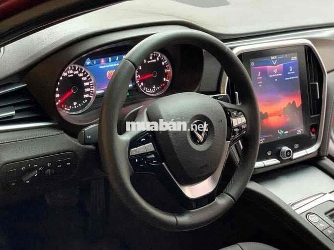 VinFast Lux A2.0 2020 Plus 2.0 AT - 36916 km