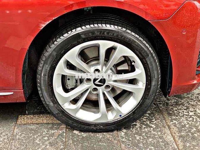 VinFast Lux A2.0 2020 Plus 2.0 AT - 36916 km