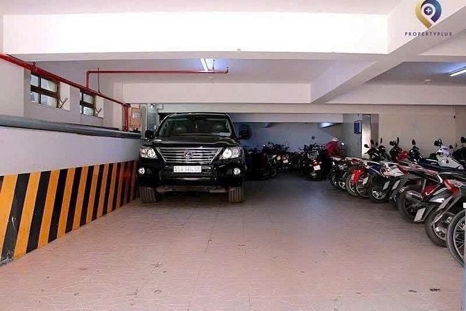 Chính chủ cho thuê tòa nhà góc 186-186Bis N T M Khai- 1 Hầm 13 tầng!