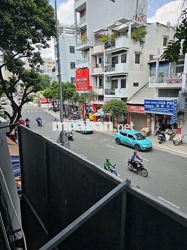 ĐẠI HỌC Y DƯỢC- NGUYỄN TRÃI P14Q5-CĂN HỘ 70M2 -LẦU1 THANG BỘ