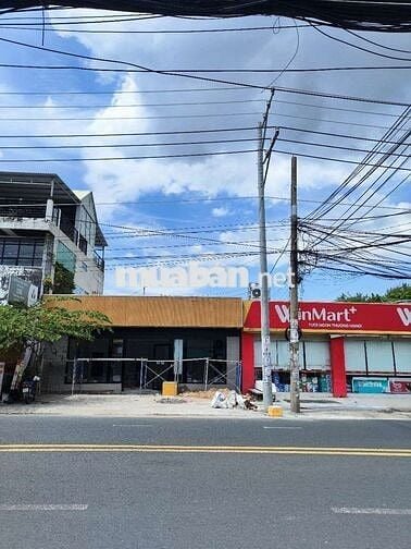 Cho thuê nhà mặt tiền tại Long Xuyên
