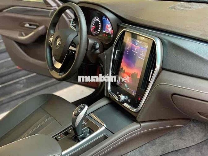 VinFast Lux A2.0 2020 Plus 2.0 AT - 36916 km