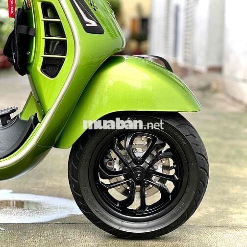 Piaggio Vespa GTS 300 Quarsa Biển SG