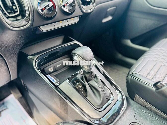 Kia Sonet Deluxe 1.5 AT sản xuất 2024 form mới