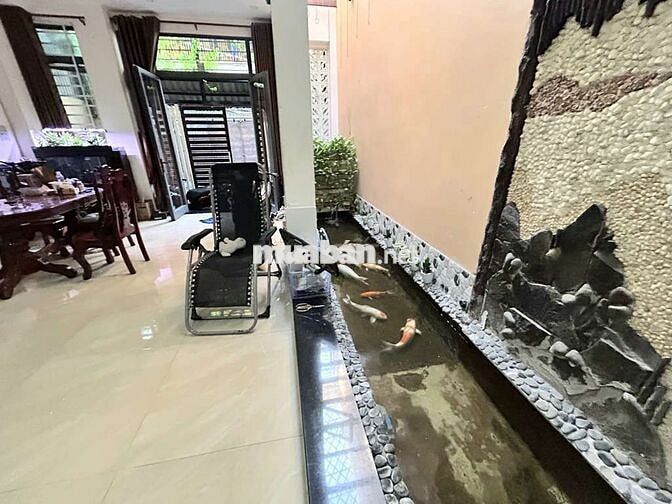 Bán nhà ngay ngã tư 7 Hiền hẻm xe hơi đỗ cổng CMT8 ngang lớn 5.5m