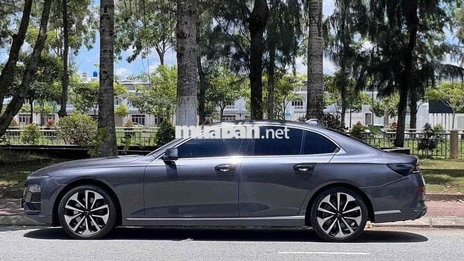 VinFast Lux A2.0 2019 Premium 2.0 AT - 77000 km