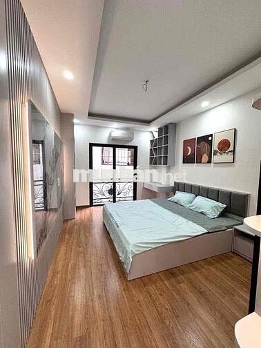 BÁN NHÀ CẦU GIẤY THANG MÁY 6 TẦNG-38m2 HƠN 10 TỶ