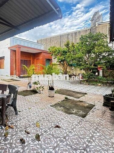 Nhà ngõ hẻm 240m2 2 phòng ngủ, đường Nguyễn khuyến, biên hòa đn