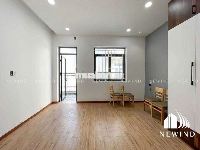 Cho Thuê Căn Hộ Ban Công Gần Cresent Mall, Khu Chế Xuất Tân Thuận