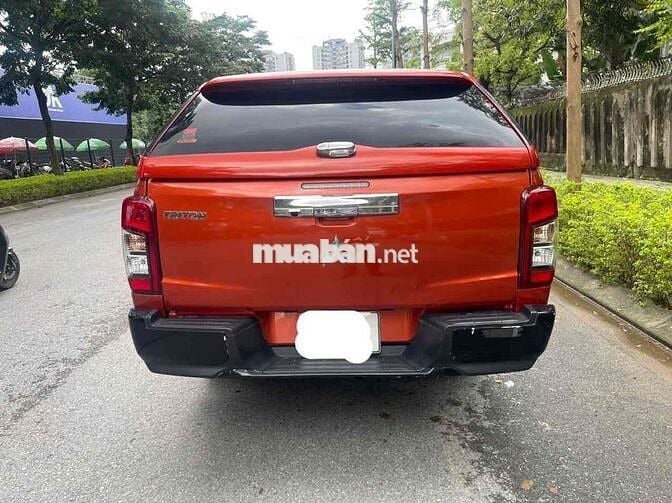 Mitsubishi Triton 2022 4x2 AT  odo 42000 km zin