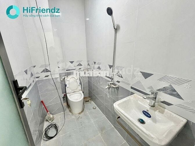 STUDIO BAN CÔNG FULL NỘI THẤT GẦN CẦU VƯỢT NGÃ TƯ GA
