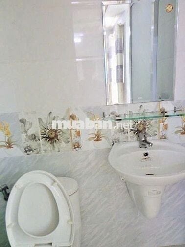 GIÁ 2tr, Phòng 25m2 máy lạnh, giờ tự do, wc riêng. Phan Huy Ích, GV