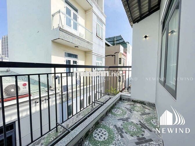 Cho Thuê Căn Hộ Ban Công Gần Cresent Mall, Khu Chế Xuất Tân Thuận