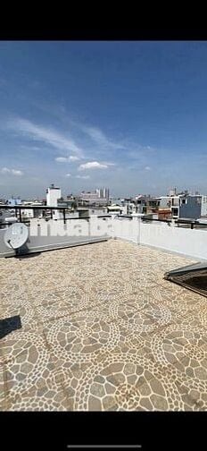 Nhà 3 tầng gốc 2 mặt tiền hẽm 90 bông sao p5 q8 DT 6 x 11m trệt 2 lầu