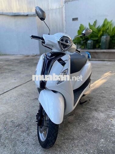 Grande trắng 2021 giá 28,5