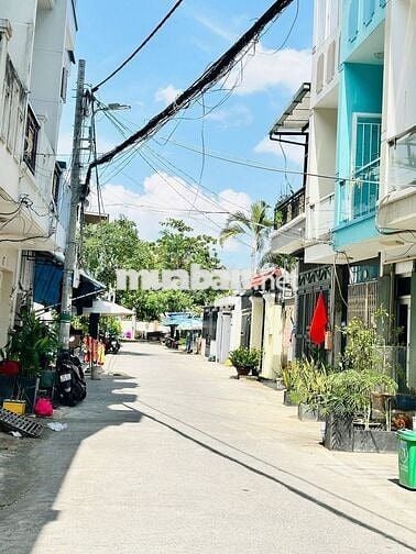 Đất tại Lê Văn Lương, Phước Kiển. Shr. Công chứng ngay.