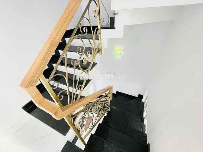 Nhà Lô góc, 54m2 Nở hậu Bông Sao, P5,Quận 8