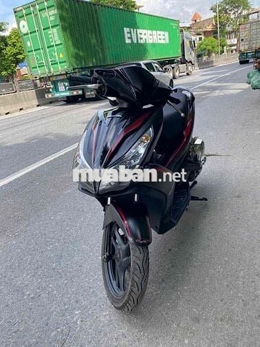 Honda airblade chính chủ đời cao êm đẹp mê ly